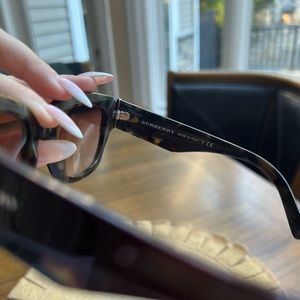 BURBERRY sunglasses